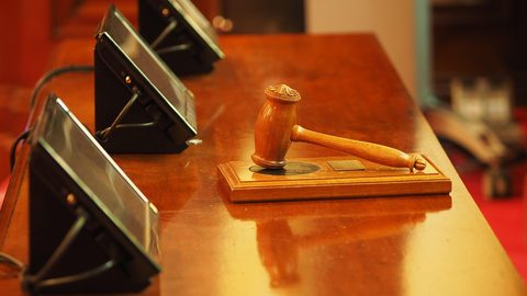 Illustrative photo: judge, hammer, judgement